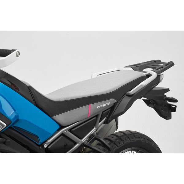 34239-6aqv-807100-6000-61626-6aqv-807100-6000-heightened-seat-pink-with-vehicle.jpg