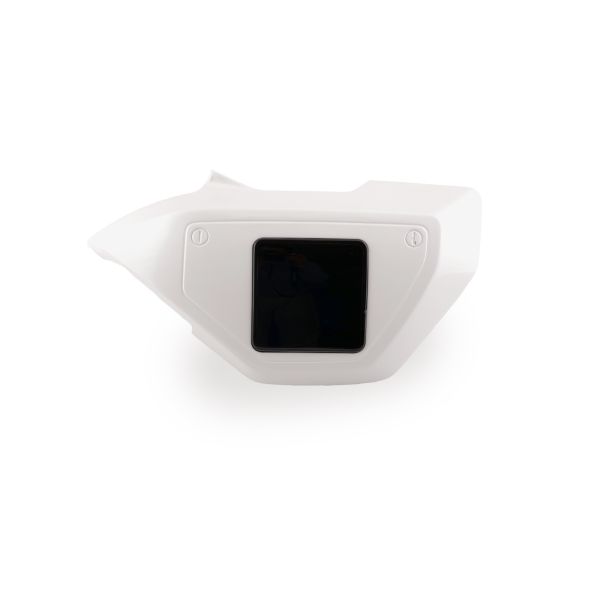 35037-6fiv-803000-7000-papio-ss-red-white-2024-dtl-acc-01-tank-led-screens.jpg